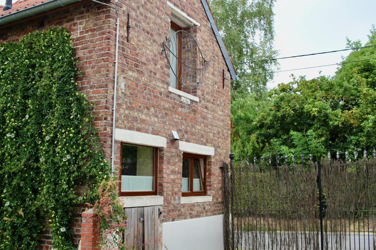 Gite L'Ecurie Jodoigne Exterior photo